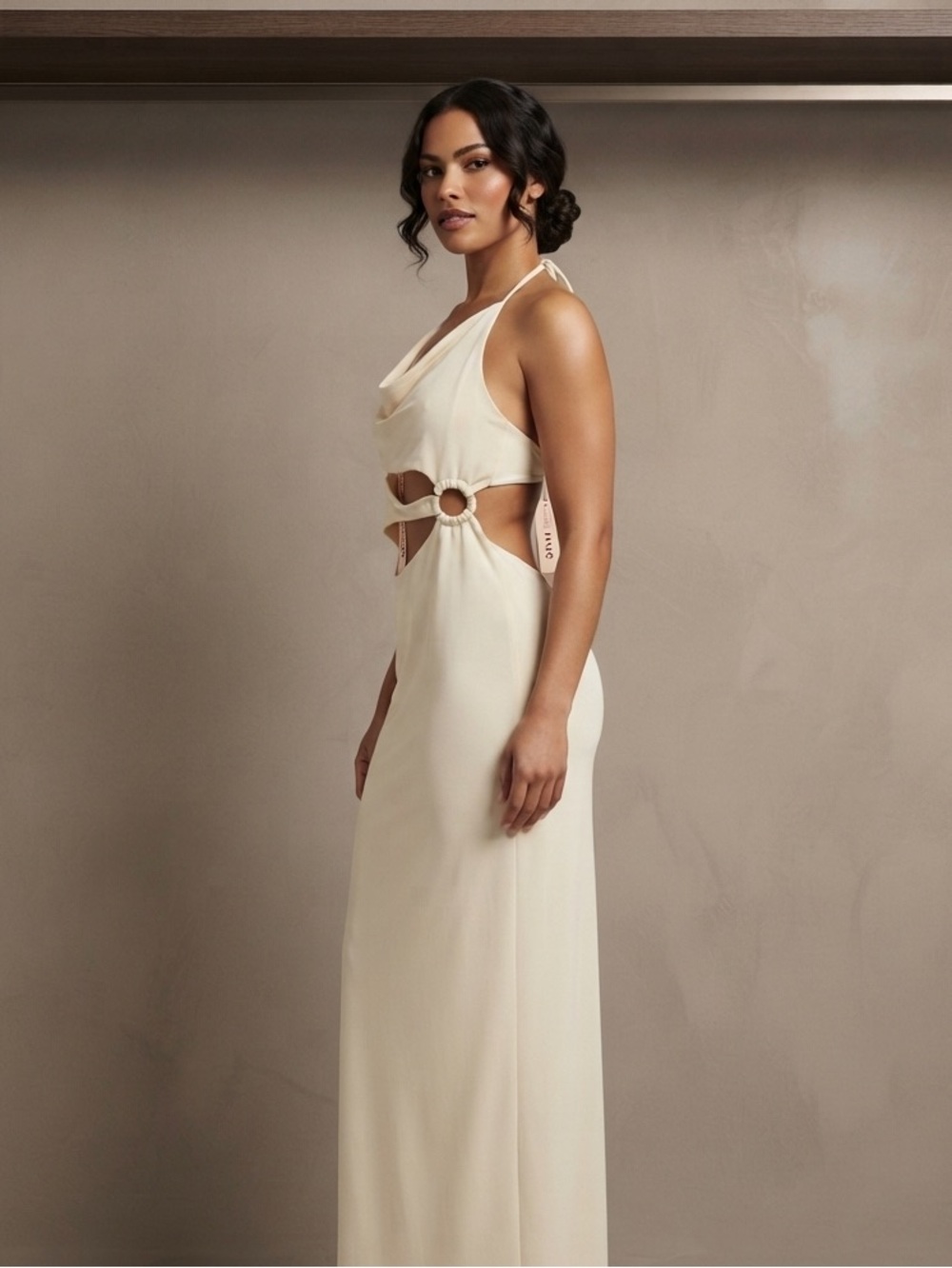 Oh Polly Cutout Halter Cream Halter Maxi Cocktail Dress Size 10 NWT‎